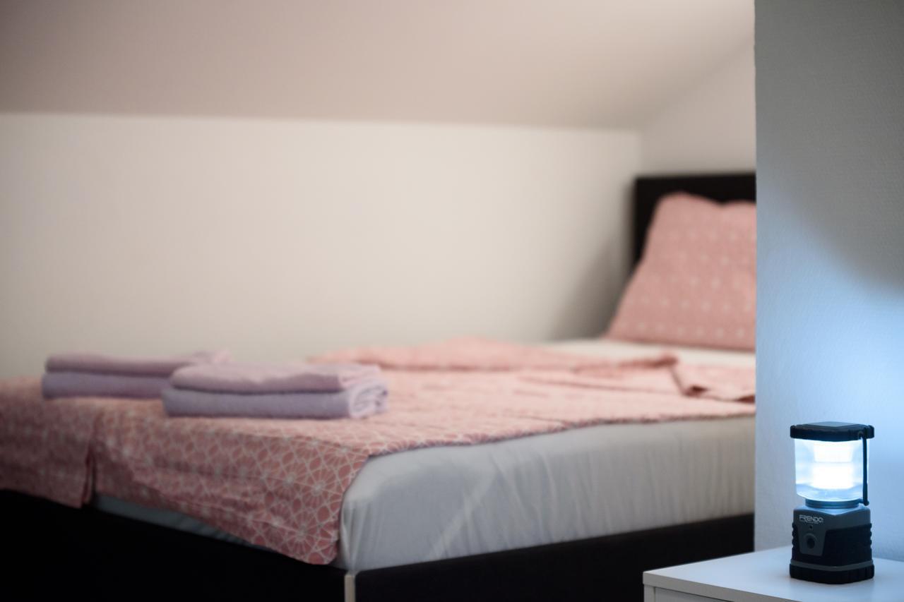 Apartmani Orhideja Gornji Karin Exterior foto