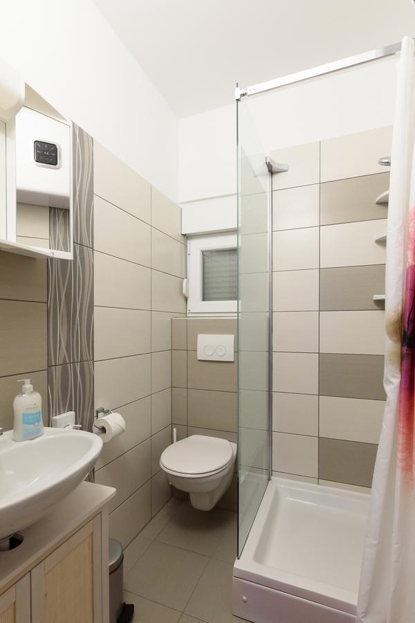 Apartmani Orhideja Gornji Karin Exterior foto